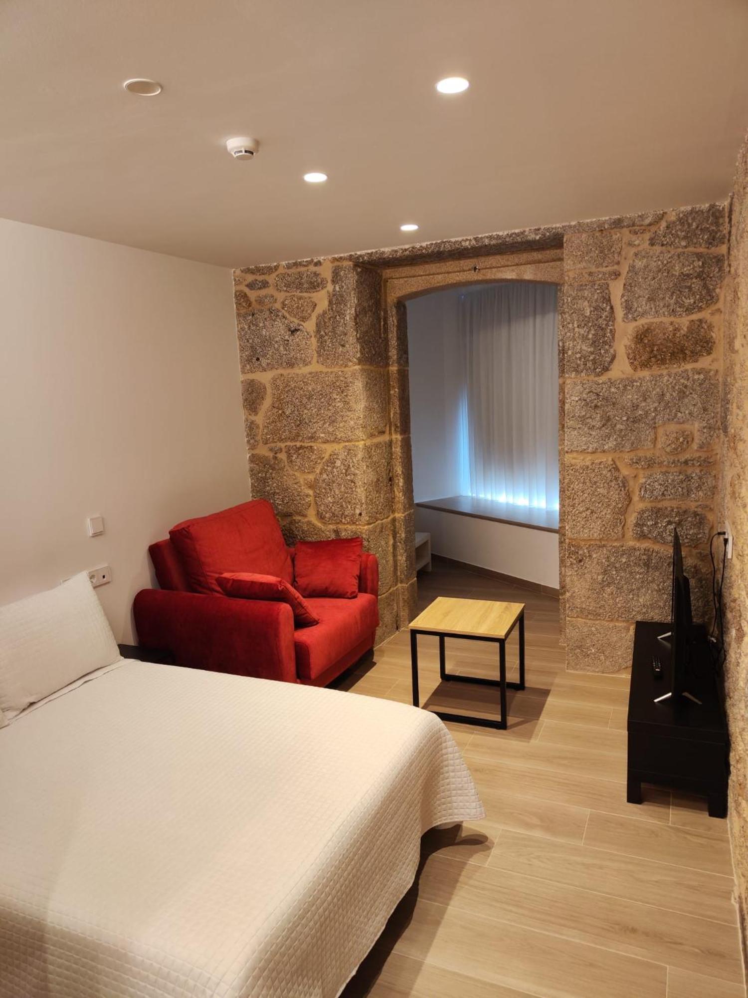 Apartamentos A Pousa Do Asma Chantada Luaran gambar